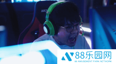 2_gif.gif