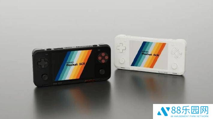 AYANEO Pocket ACE 明晚直播首秀，复古横版安卓掌机究竟如何？