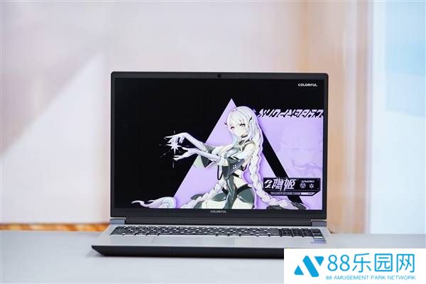 七彩虹隐星P16 Pro图赏：i9处理器搭配RTX 5070Ti，性能如何？