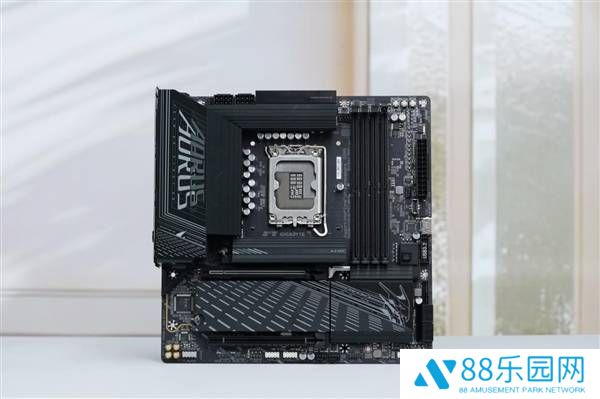 技嘉B860M AORUS PRO WIFI7主板图赏：高性能与亲民价格的完美融合？