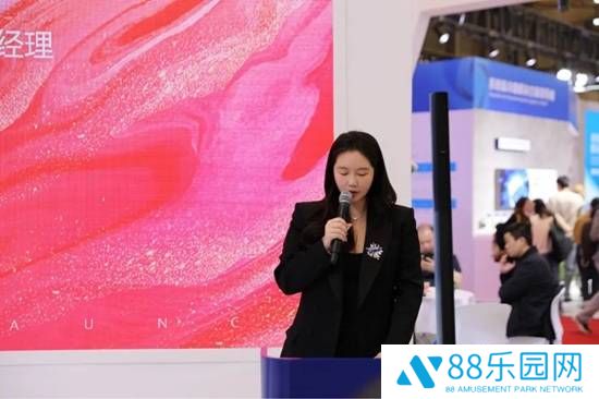 鑫磊制冷展大放异彩：磁悬浮冷水机组引领零碳未来新篇章！