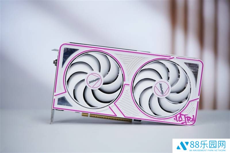 七彩虹RTX 5060 Ti Ultra评测：颜值与性能并存的嘻哈风显卡